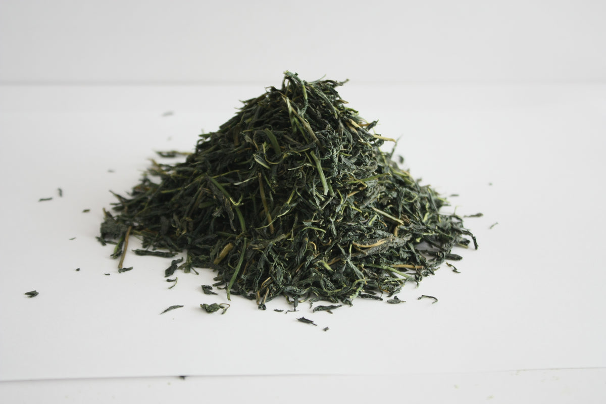 Dried Japanese mulberry leaves used to make Kuwa Matcha powder